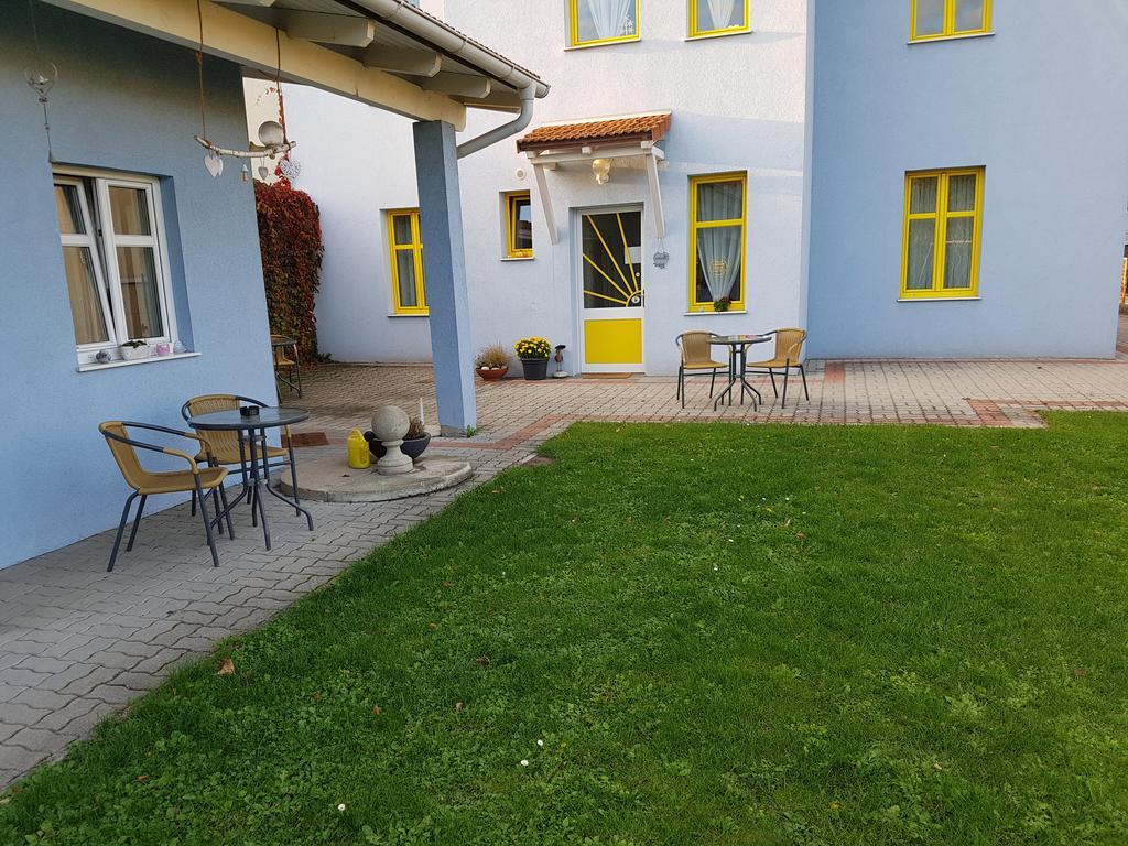 Villa Sonnenschein Лаа-ан-дер-Тайя Екстер'єр фото